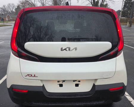 2022 Kia Soul LX