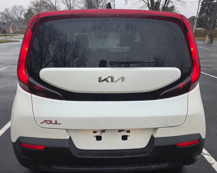 2022 Kia Soul LX