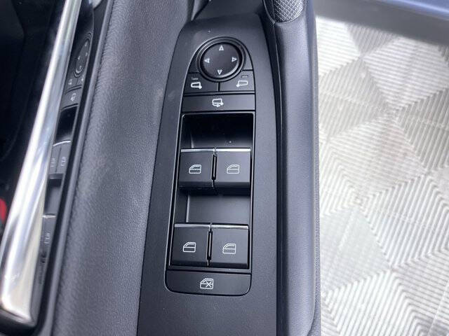 2025 Mazda CX-50 Hybrid Premium Plus