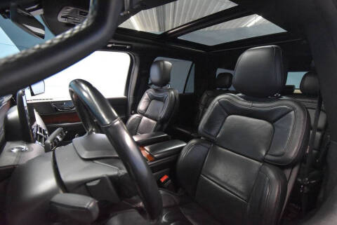 2019 Lincoln Navigator Select