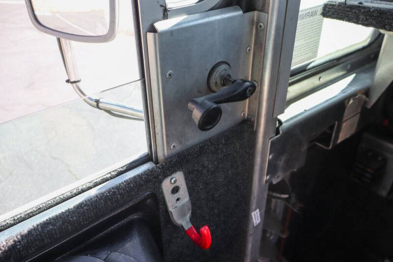 2015 Freightliner MT45 Chassis