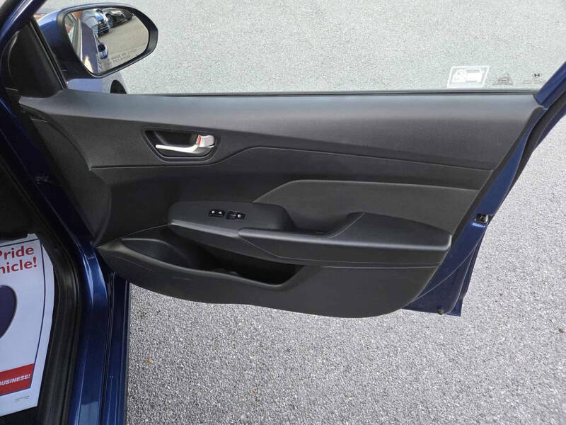 2020 Hyundai Accent SE