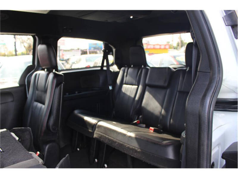 2014 Dodge Grand Caravan R/T