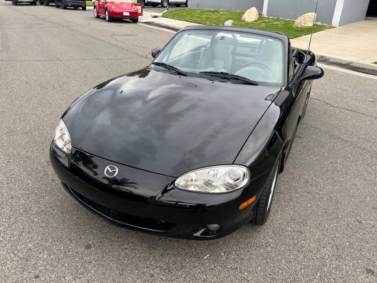 2001 Mazda MX-5 Miata for sale at ZRV AUTO INC in Brea, CA