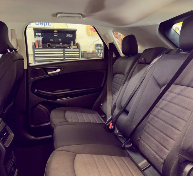 2015 Ford Edge SE