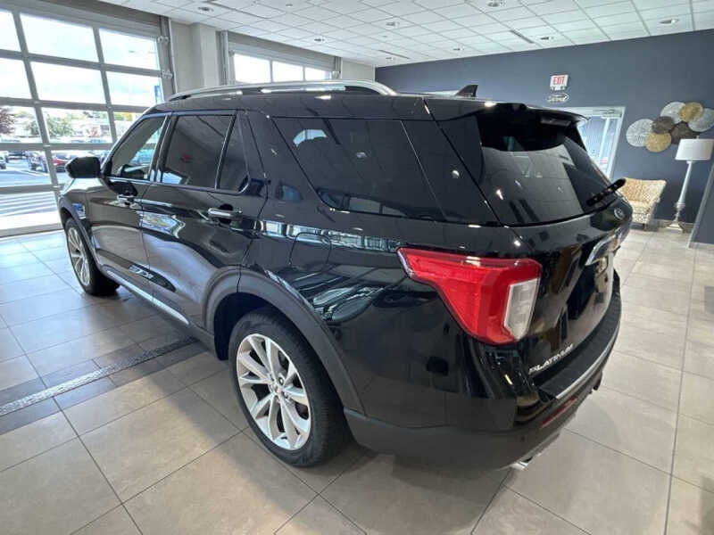 2023 Ford Explorer Platinum