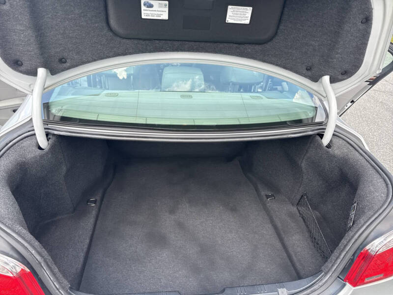 2009 BMW 5 Series 528i