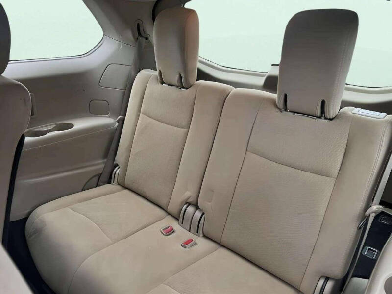 2016 Nissan Pathfinder SV