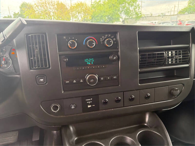 2013 Chevrolet Express 2500