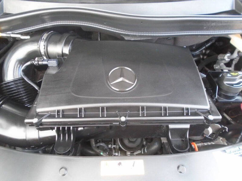 2023 Mercedes-Benz Metris Passenger