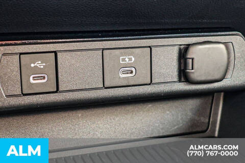 2025 Toyota Prius XLE