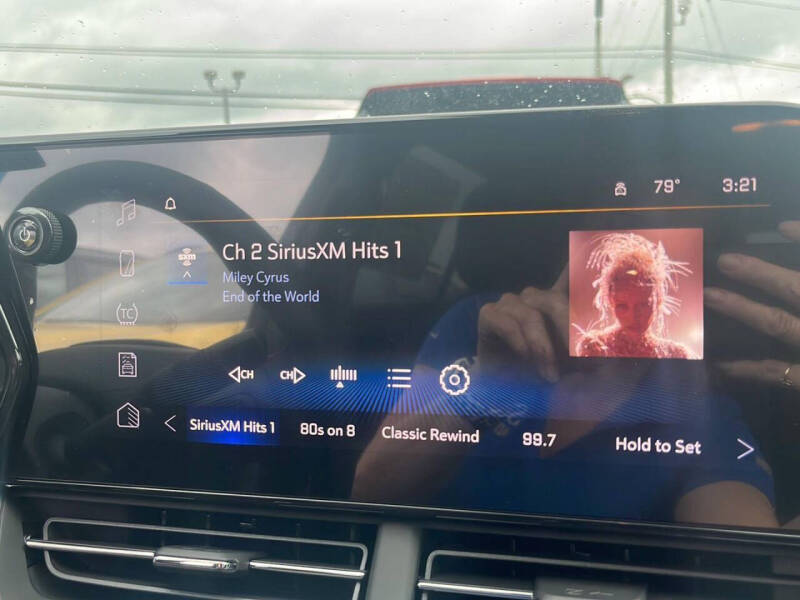 2025 Chevrolet Trax RS