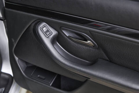 2003 BMW M5