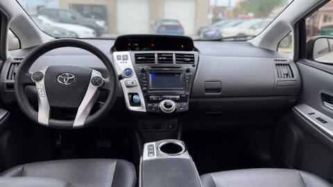 2012 Toyota Prius v Five