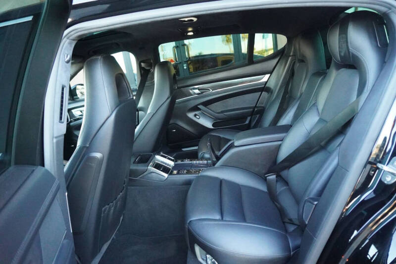 2014 Porsche Panamera Turbo Executive