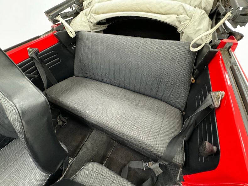 1972 Volkswagen Super Beetle