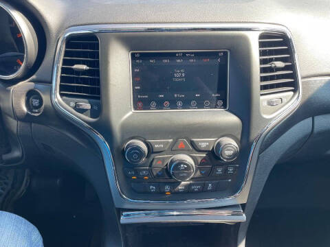 2018 Jeep Grand Cherokee Laredo E