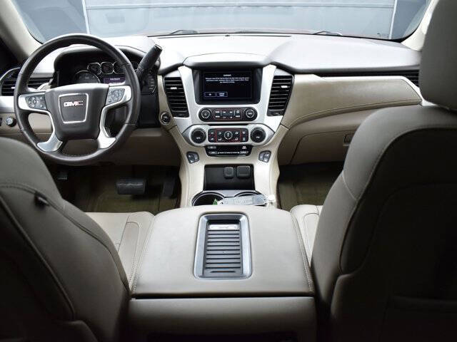 2016 GMC Yukon XL SLT