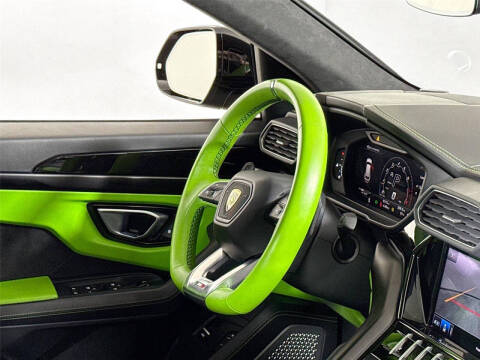 2022 Lamborghini Urus