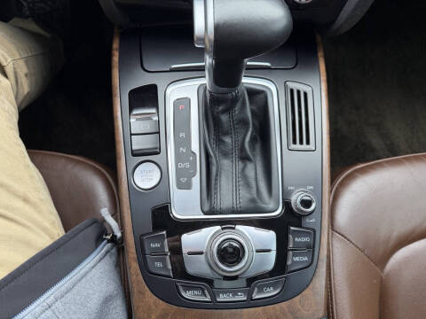 2015 Audi A4 2.0T quattro Premium Plus