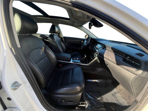 2020 Kia Cadenza Limited