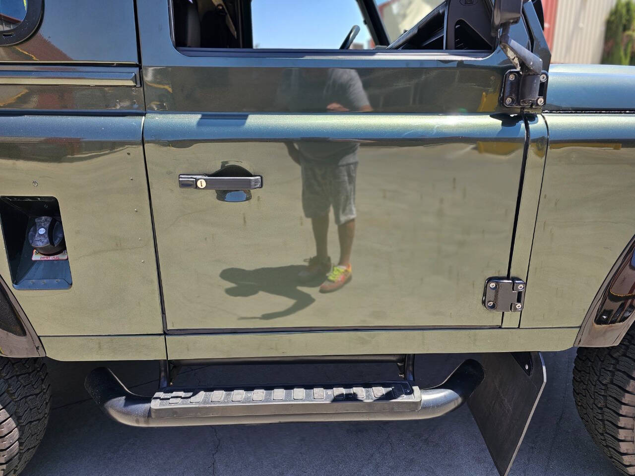 1990 Land Rover Defender 15