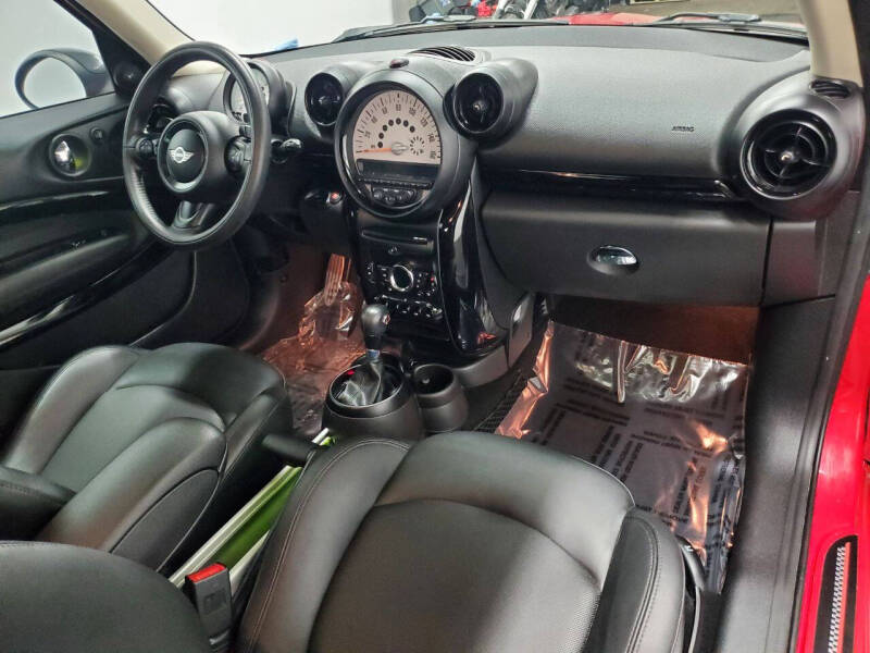 2014 MINI Paceman S photo 12