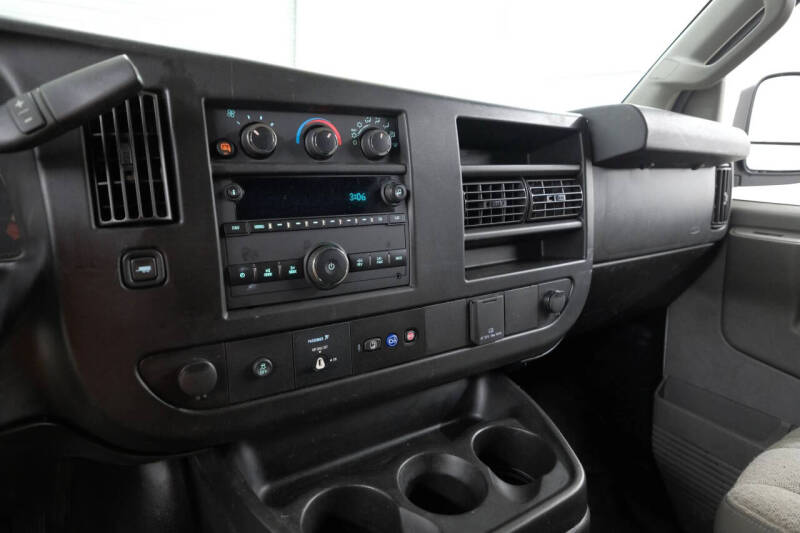 2021 Chevrolet Express 2500