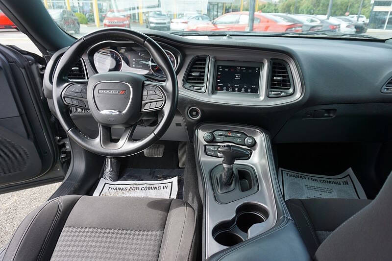 2023 Dodge Challenger SXT