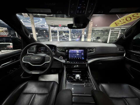2024 Jeep Wagoneer