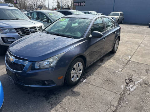 2013 Chevrolet Cruze for sale at Lee's Auto Sales in Garden City MI