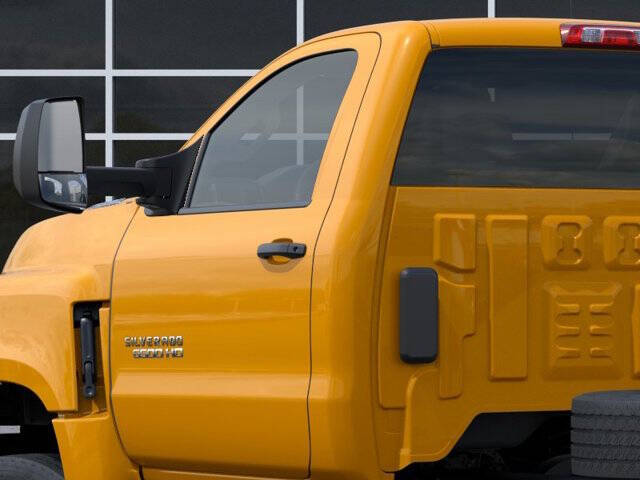 2026 Chevrolet Silverado 6500HD