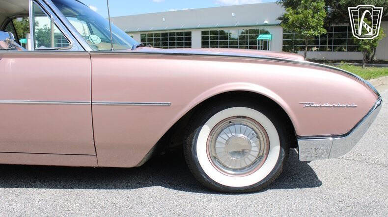 1962 Ford Thunderbird