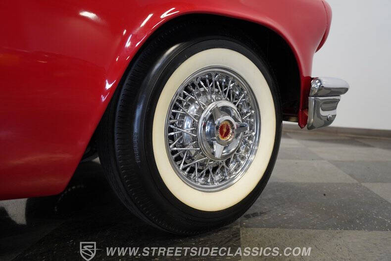1957 Ford Thunderbird