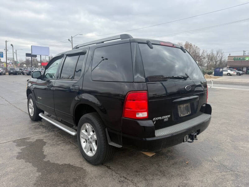 2005 Ford Explorer XLT