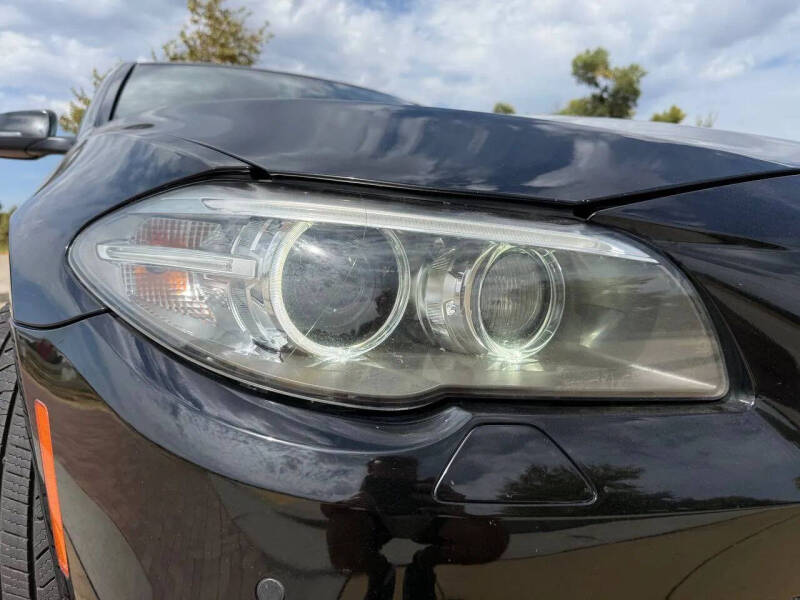 2015 BMW 5 Series 528i