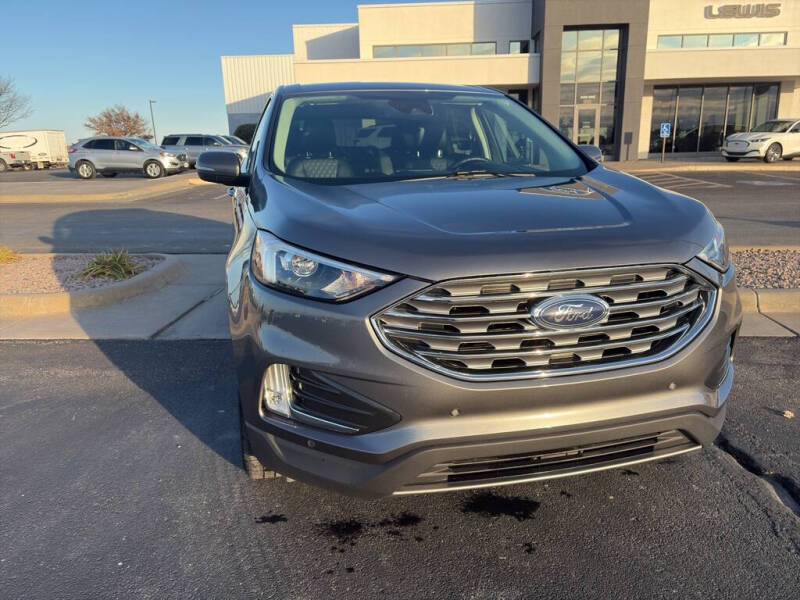 2024 Ford Edge Titanium