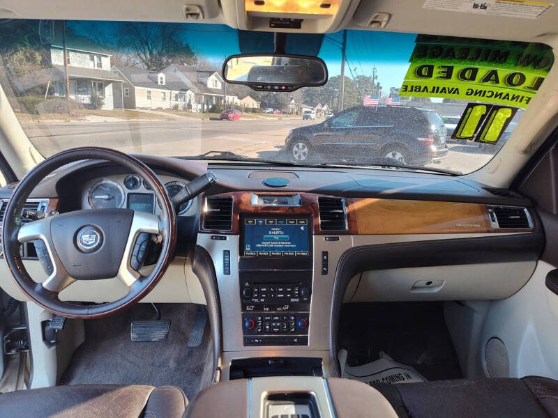 2011 Cadillac Escalade Platinum Edition