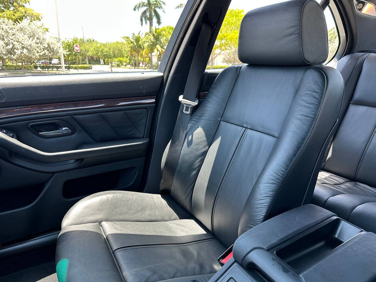2003 BMW 5 Series 34