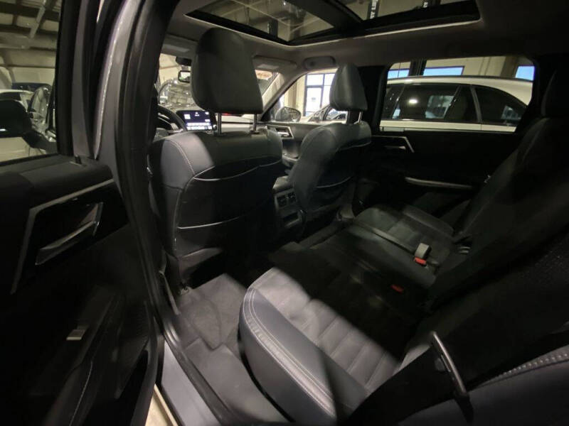 2022 Mitsubishi Outlander SE