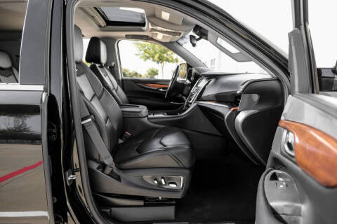 2016 Cadillac Escalade ESV Luxury Collection