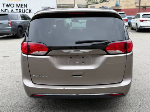2017 Chrysler Pacifica