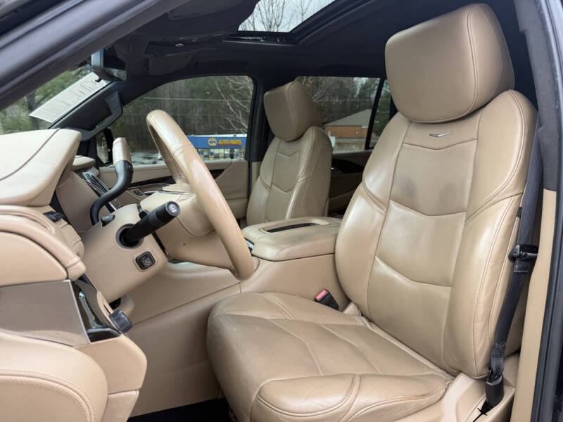 2019 Cadillac Escalade Platinum