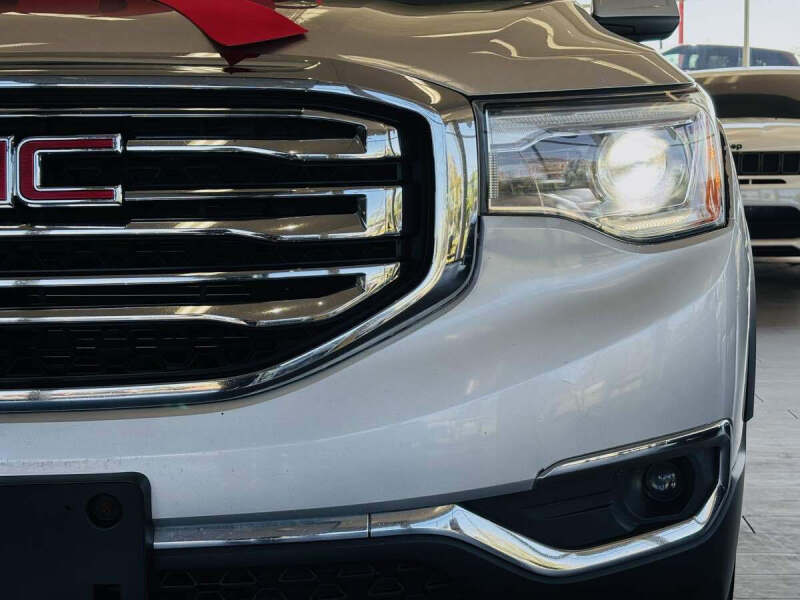 2019 GMC Acadia SLE-2