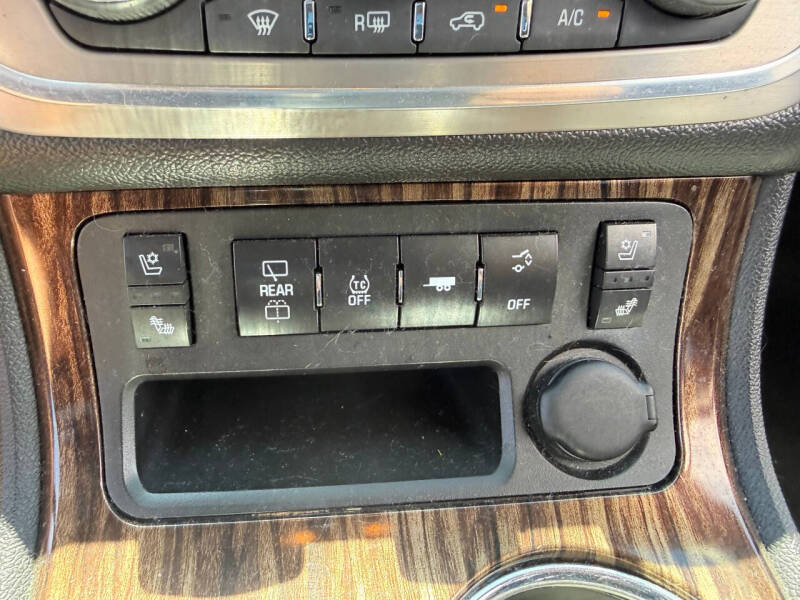 2013 GMC Acadia Denali