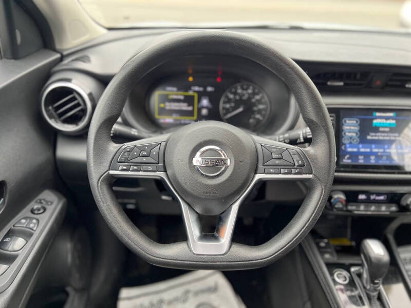 2021 Nissan Kicks SV