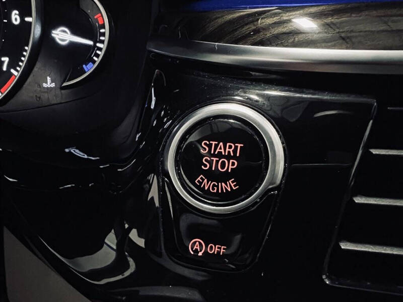 2019 BMW 5 Series 530i