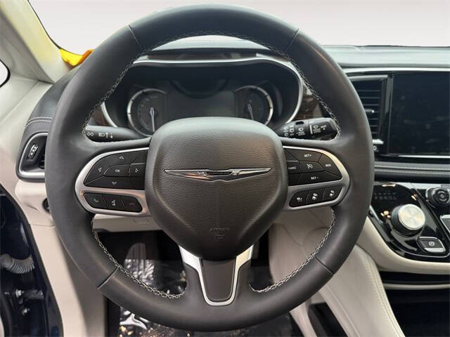 2022 Chrysler Pacifica Hybrid Limited