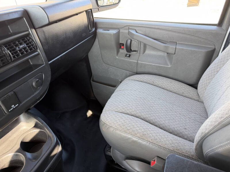 2016 Chevrolet Express 2500