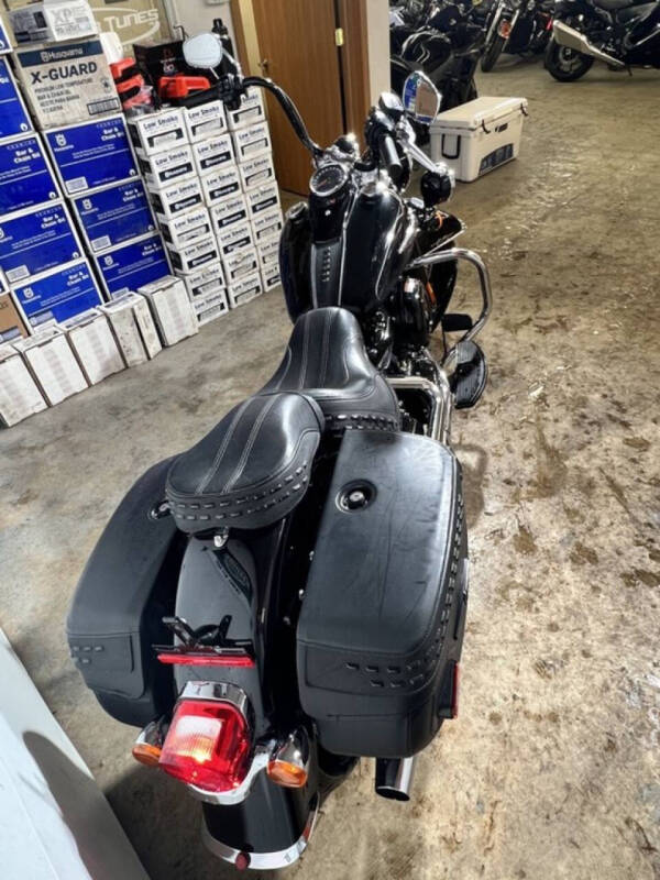 2019 Harley-Davidson Softail Heritage Classic FLHC